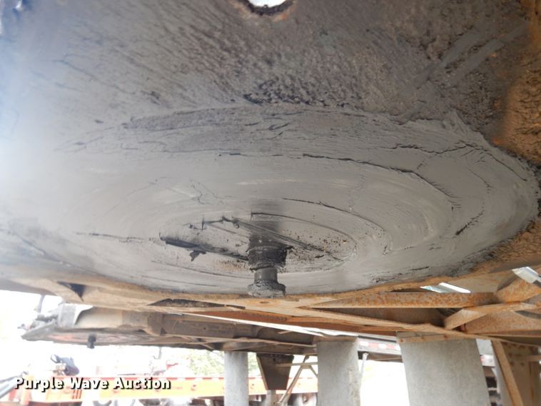 image for item GY9177 1996 Smithco side tilt dump trailer