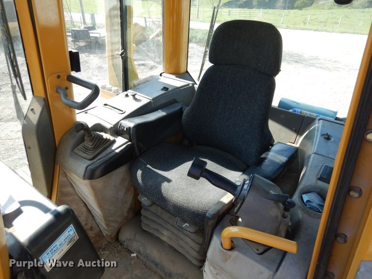 image for item GY9199 2004 Caterpillar D6N LGP  crawler dozer