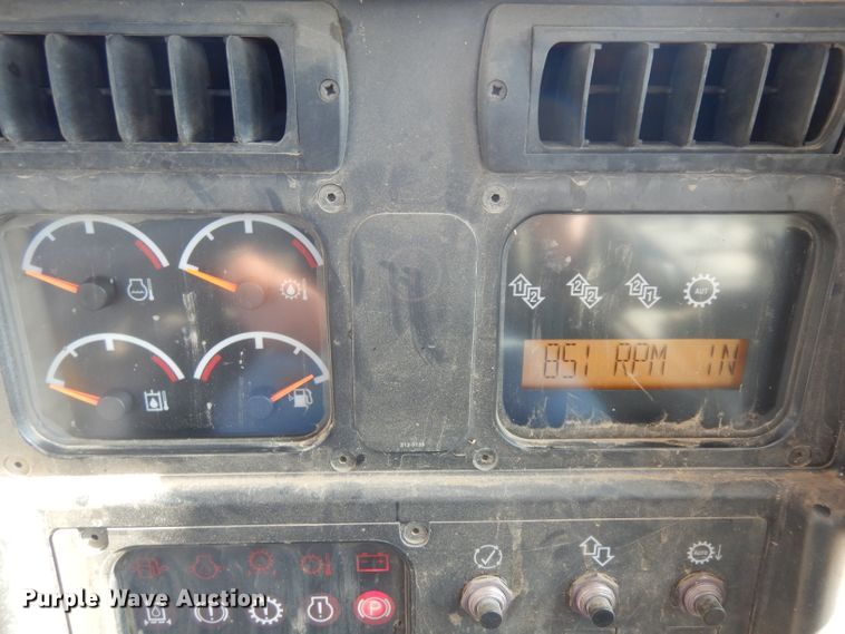 image for item GY9199 2004 Caterpillar D6N LGP  crawler dozer