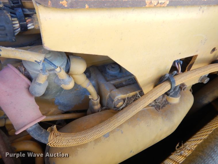 image for item GY9199 2004 Caterpillar D6N LGP  crawler dozer