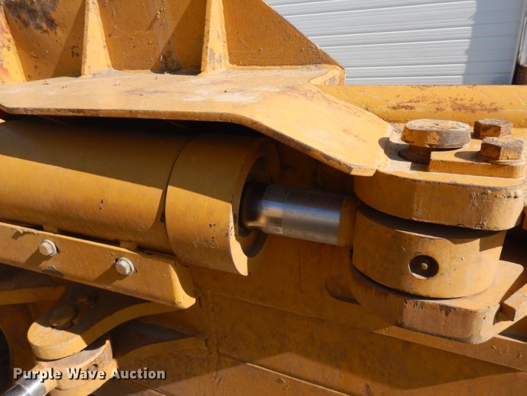 image for item GY9199 2004 Caterpillar D6N LGP  crawler dozer