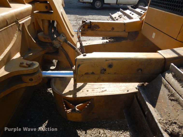 image for item GY9199 2004 Caterpillar D6N LGP  crawler dozer