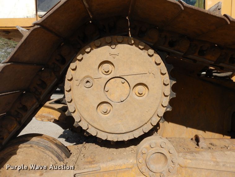 image for item GY9199 2004 Caterpillar D6N LGP  crawler dozer