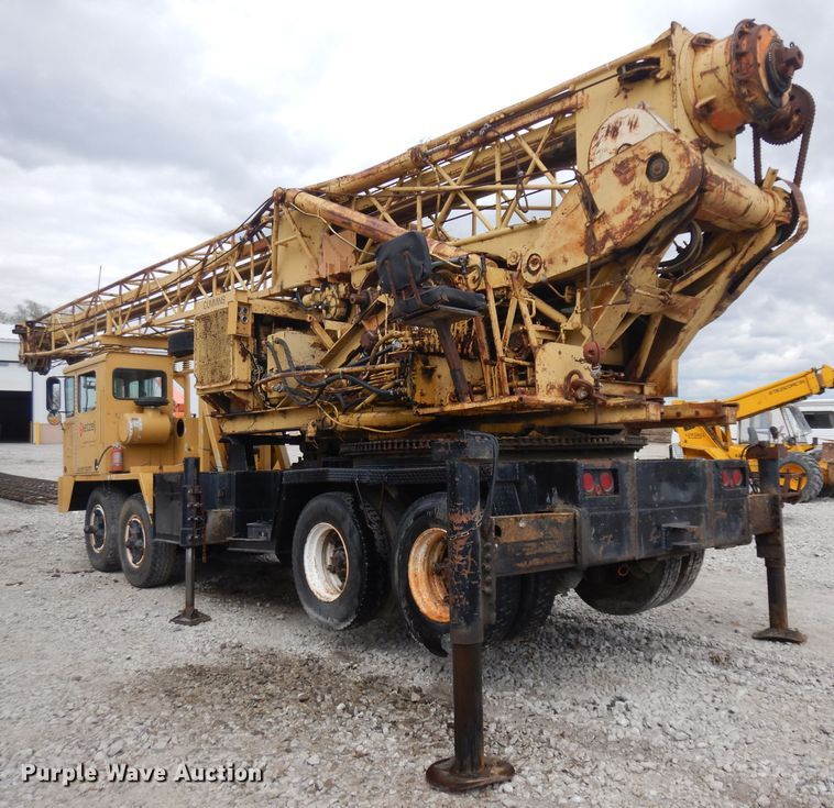 image for item GY9204 1963 Henrickson Drilling rig truck