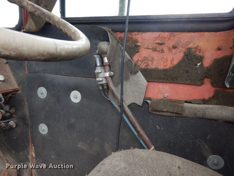 image for item GY9204 1963 Henrickson Drilling rig truck