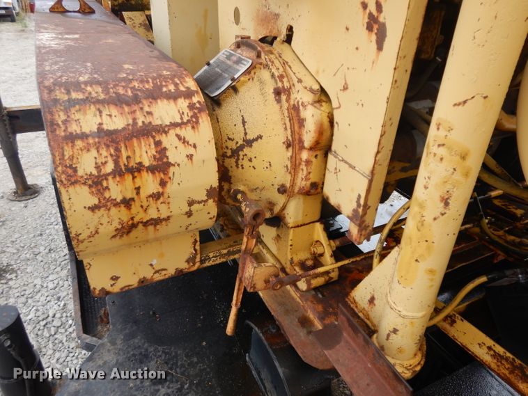 image for item GY9204 1963 Henrickson Drilling rig truck