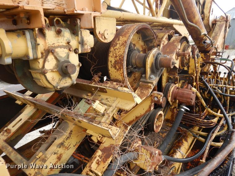 image for item GY9204 1963 Henrickson Drilling rig truck