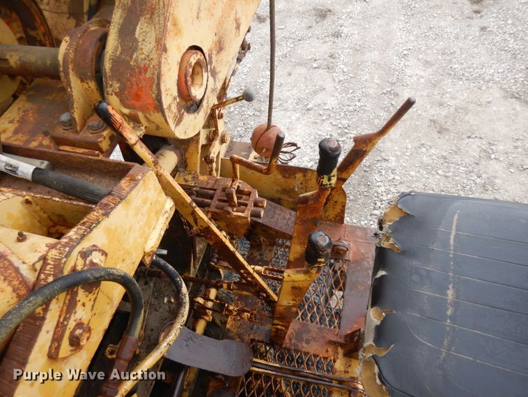 image for item GY9204 1963 Henrickson Drilling rig truck