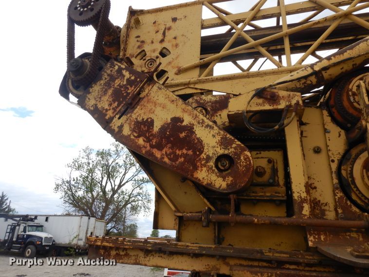 image for item GY9204 1963 Henrickson Drilling rig truck