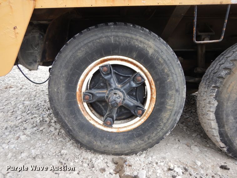 image for item GY9204 1963 Henrickson Drilling rig truck