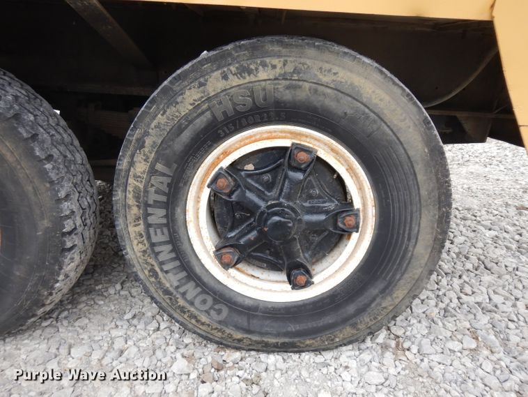 image for item GY9204 1963 Henrickson Drilling rig truck