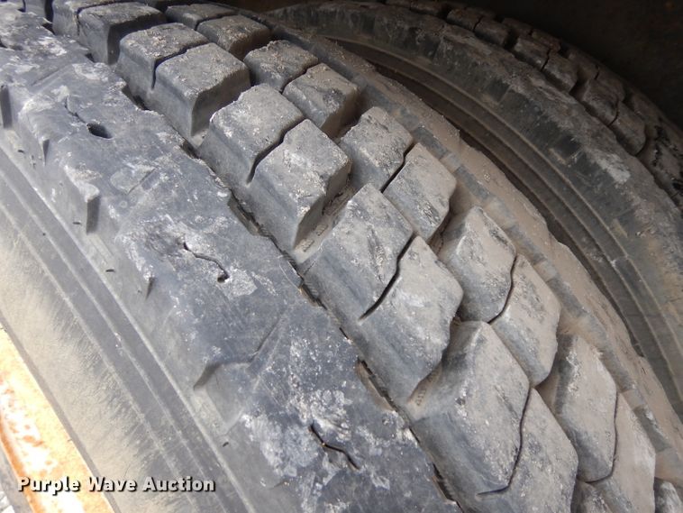 image for item GY9204 1963 Henrickson Drilling rig truck