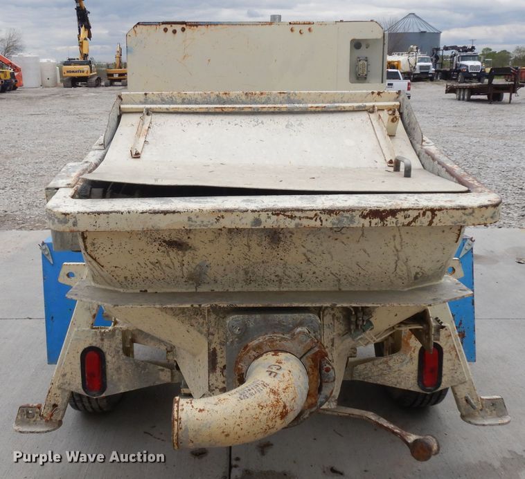 image for item GY9205 2003 Putzmeister TK40 concrete pump