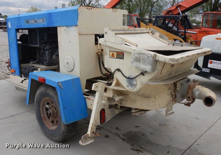 image for item GY9205 2003 Putzmeister TK40 concrete pump