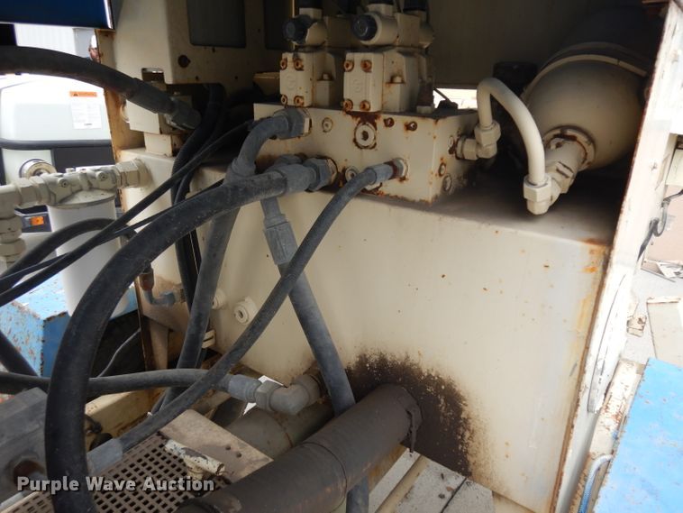 image for item GY9205 2003 Putzmeister TK40 concrete pump