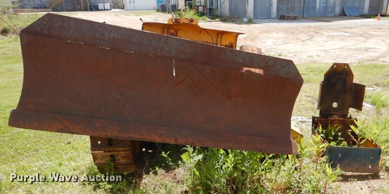 image for item GY9776 Massey Ferguson 200  crawler dozer