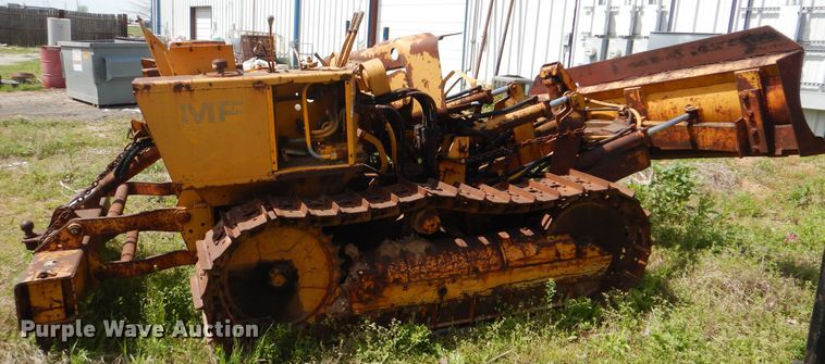 image for item GY9776 Massey Ferguson 200  crawler dozer