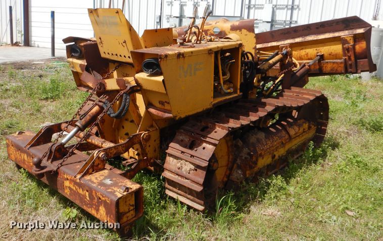 image for item GY9776 Massey Ferguson 200  crawler dozer
