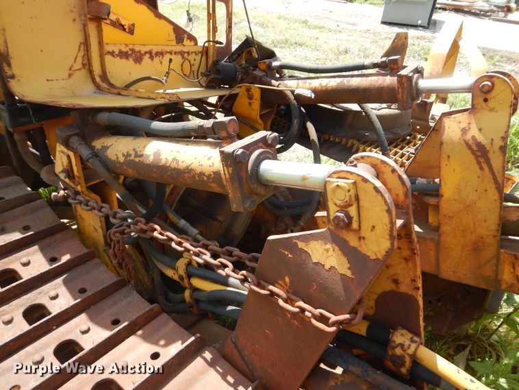 image for item GY9776 Massey Ferguson 200  crawler dozer