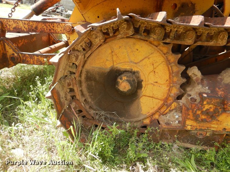 image for item GY9776 Massey Ferguson 200  crawler dozer