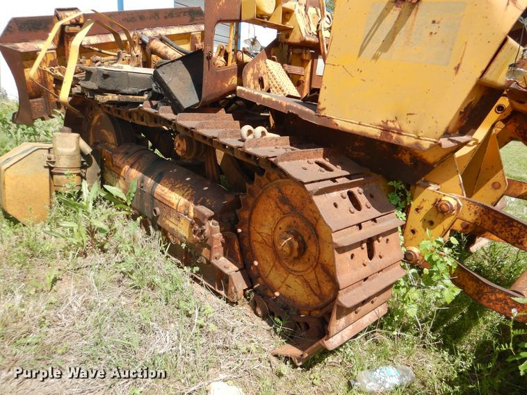 image for item GY9776 Massey Ferguson 200  crawler dozer