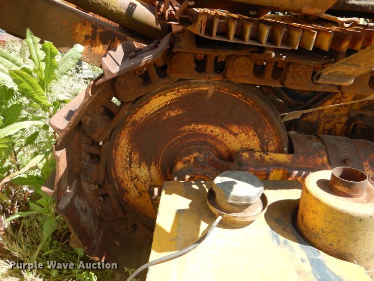 image for item GY9776 Massey Ferguson 200  crawler dozer