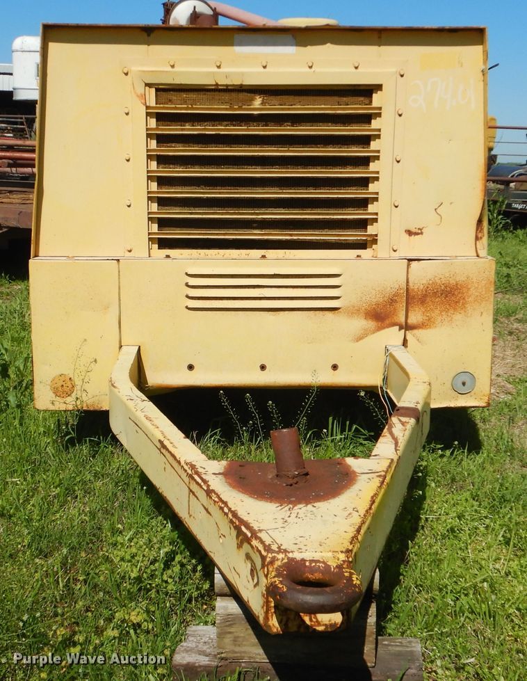 image for item GY9779 Leroi 185 air compressor