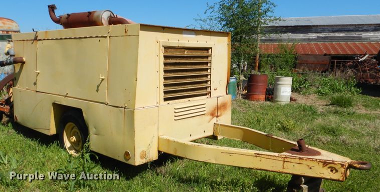 image for item GY9779 Leroi 185 air compressor