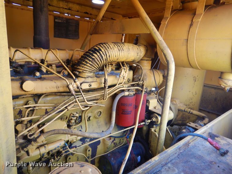 image for item GY9779 Leroi 185 air compressor