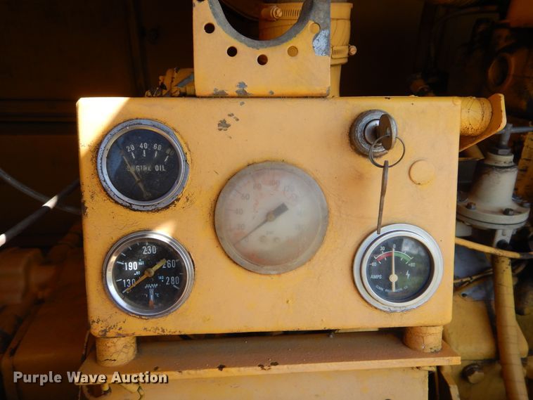 image for item GY9779 Leroi 185 air compressor