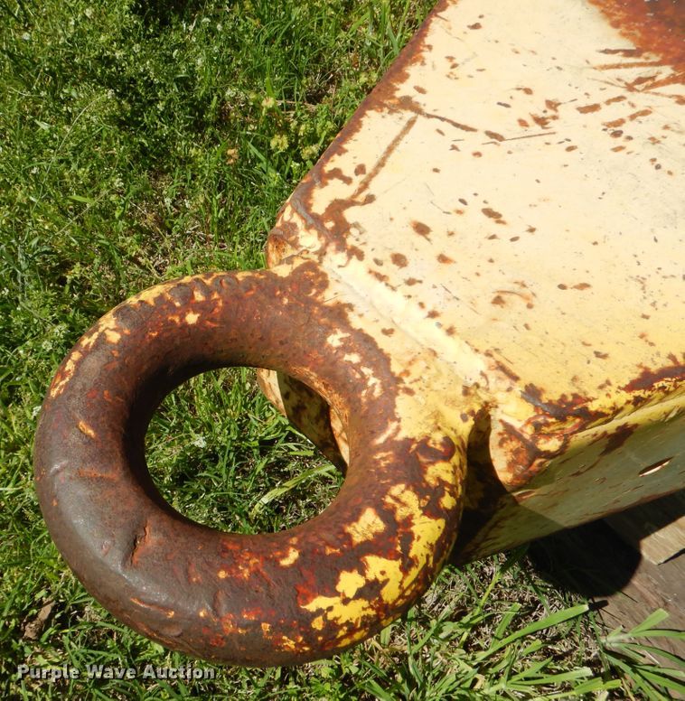 image for item GY9779 Leroi 185 air compressor