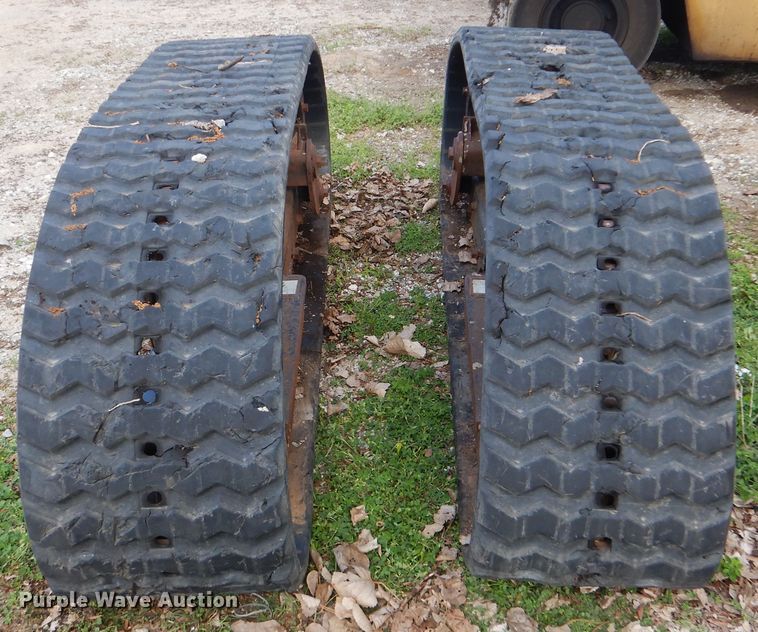 image for item GY9817 (2) Loegering VTS59L skid steer tracks