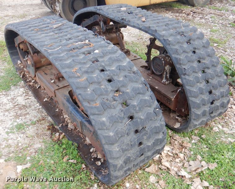 image for item GY9817 (2) Loegering VTS59L skid steer tracks