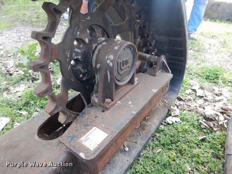 image for item GY9817 (2) Loegering VTS59L skid steer tracks