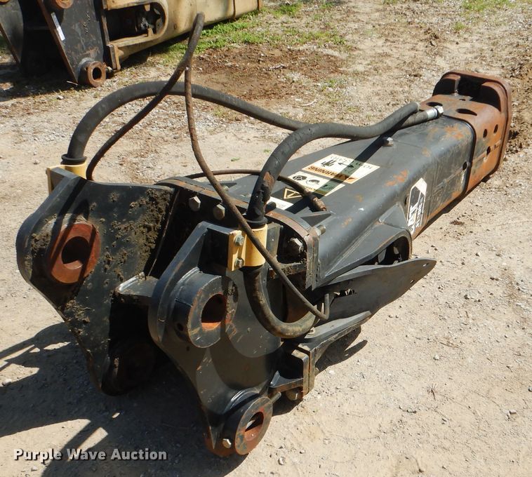 image for item GY9818 Caterpillar H120CS breaker