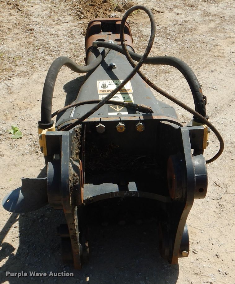 image for item GY9818 Caterpillar H120CS breaker