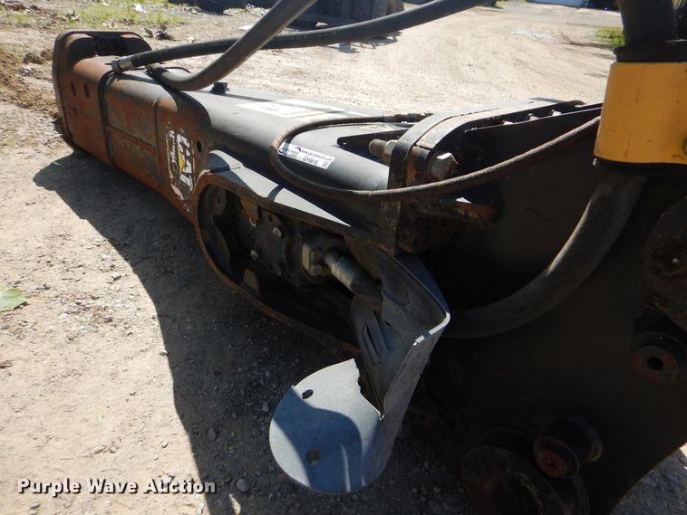 image for item GY9818 Caterpillar H120CS breaker