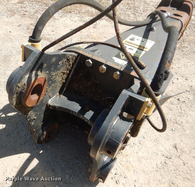 image for item GY9818 Caterpillar H120CS breaker