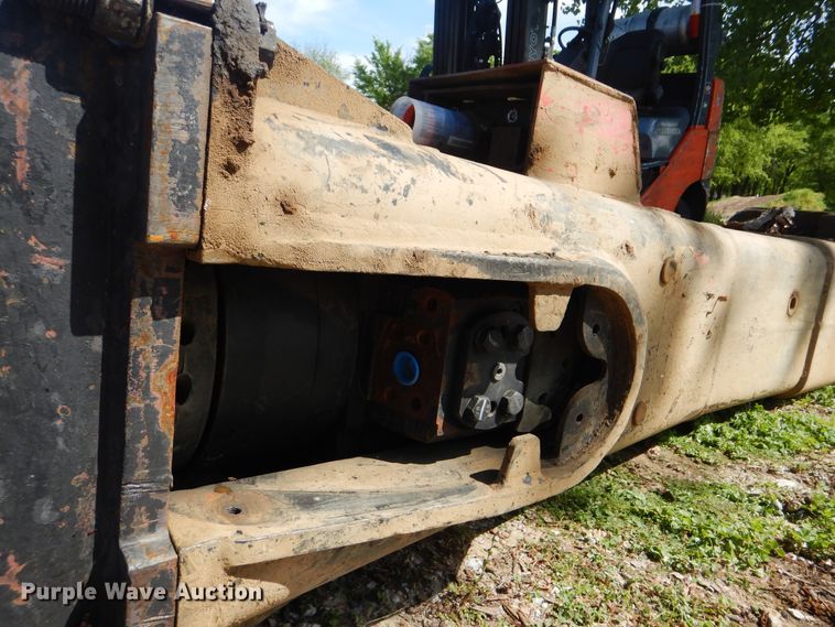 image for item GY9819 Caterpillar 13 breaker