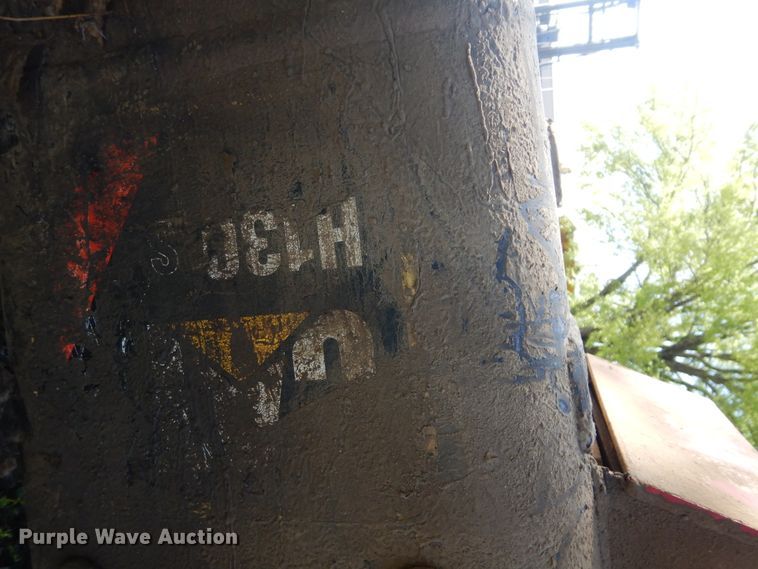 image for item GY9819 Caterpillar 13 breaker