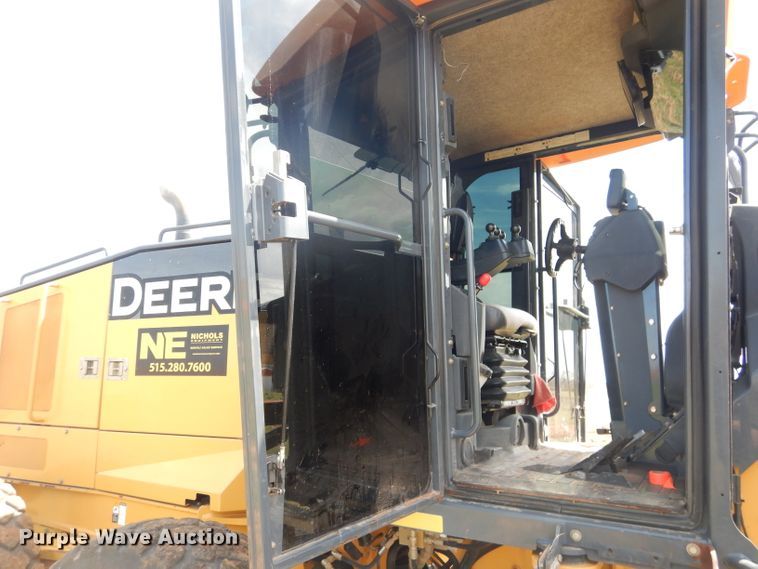 image for item HC9010 2012 John Deere 770GP motor grader