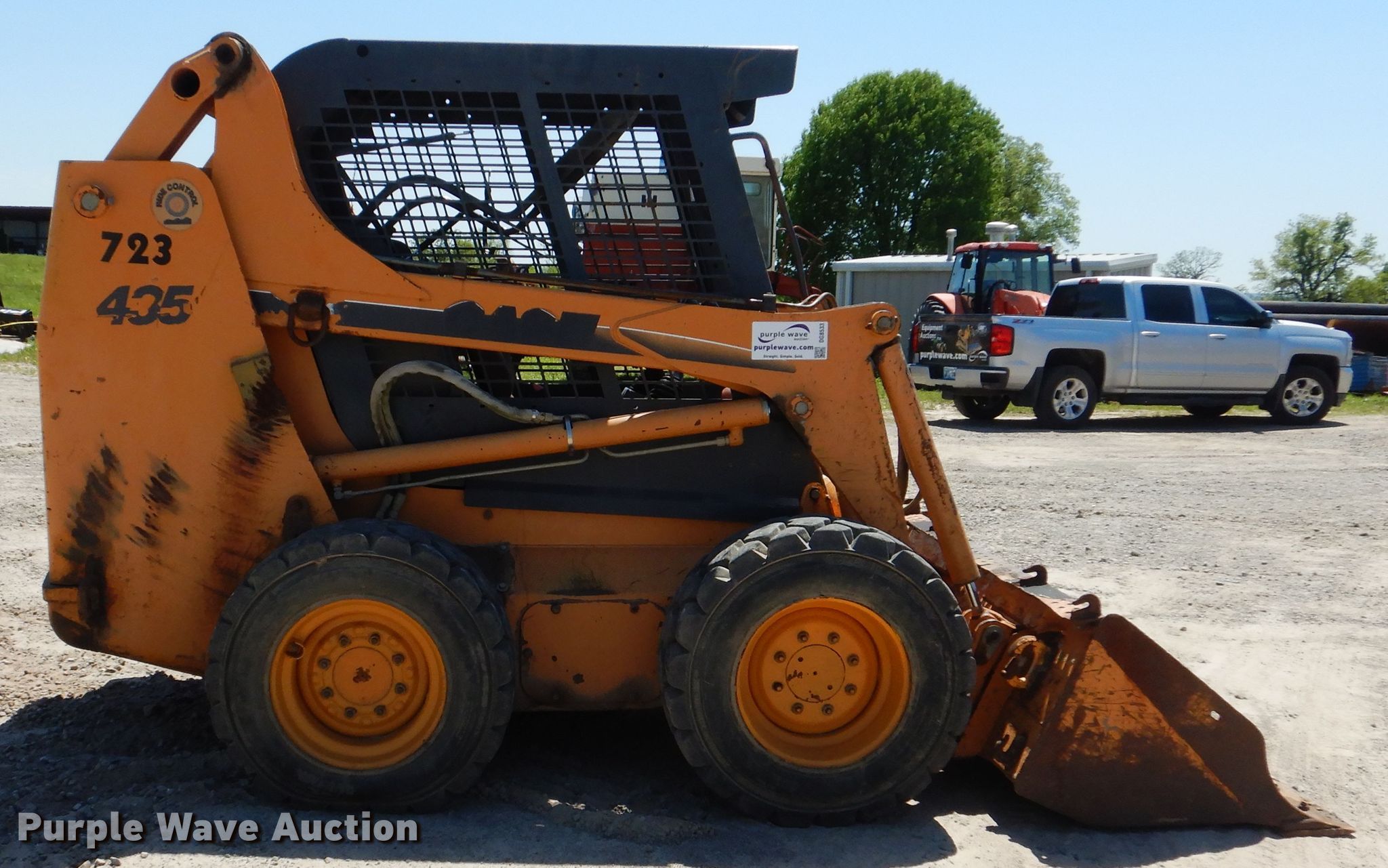 Case 435 skid steer loader in Arkoma, OK Item DG8533 sold Purple Wave