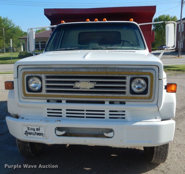 image for item DF3136 1984 Chevrolet 70 dump truck