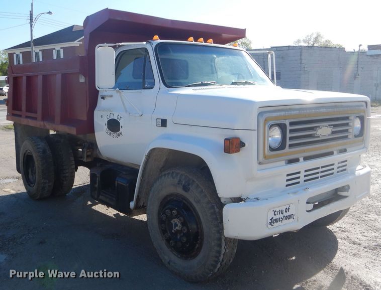 image for item DF3136 1984 Chevrolet 70 dump truck