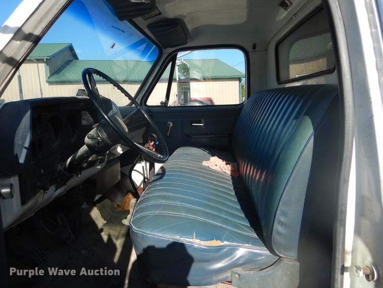 image for item DF3136 1984 Chevrolet 70 dump truck