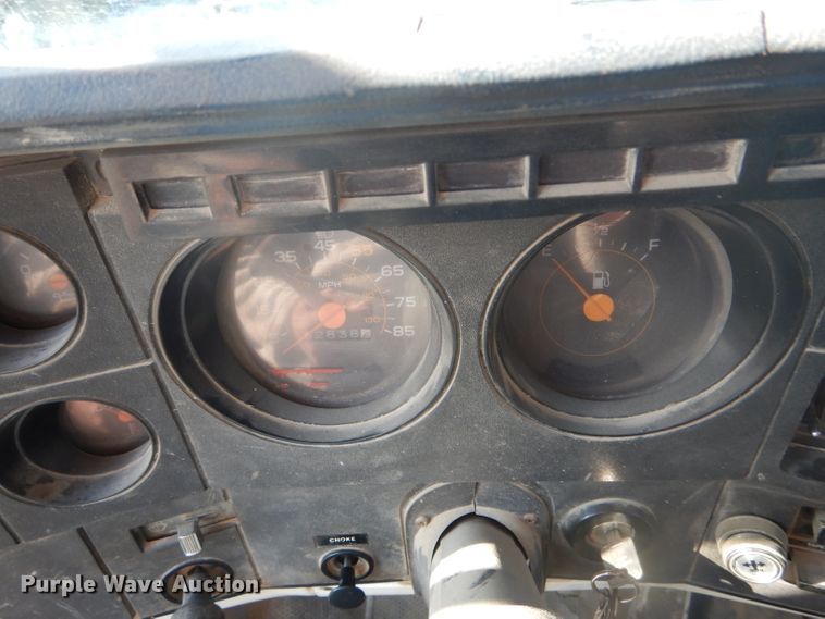 image for item DF3136 1984 Chevrolet 70 dump truck