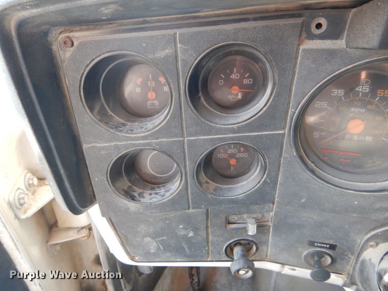 image for item DF3136 1984 Chevrolet 70 dump truck