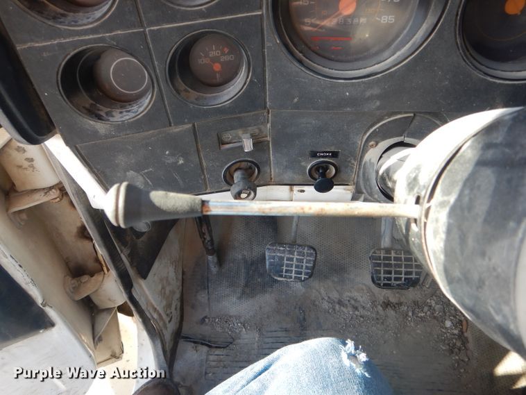 image for item DF3136 1984 Chevrolet 70 dump truck