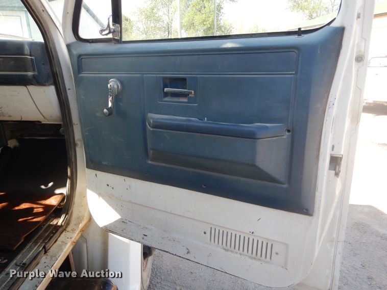 image for item DF3136 1984 Chevrolet 70 dump truck