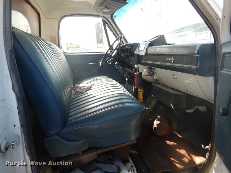 image for item DF3136 1984 Chevrolet 70 dump truck